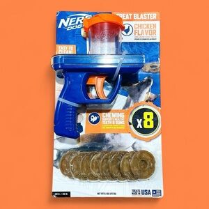 Nerf Dog Treat Blaster Gun + 8 Discs Chicken Flavor NEW